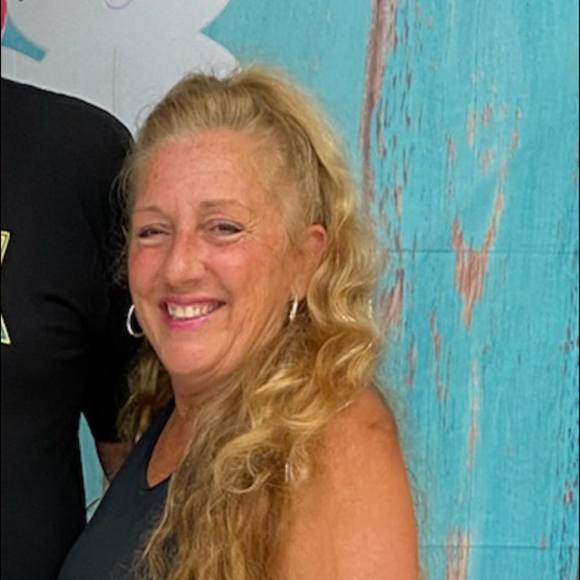 Meet your Posher, Leisa - Picture 1 of 1